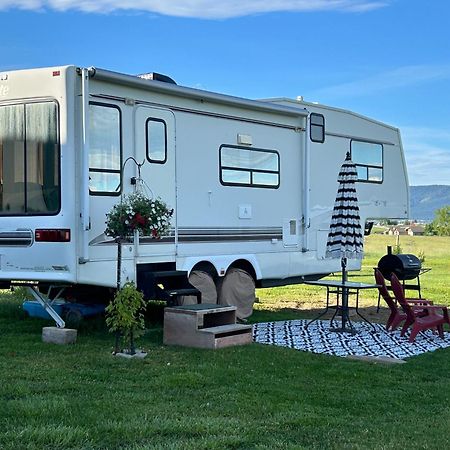 דירות Saint Ignatius Mission Mountain Camper מראה חיצוני תמונה