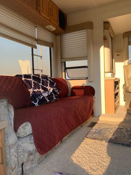 דירות Saint Ignatius Mission Mountain Camper מראה חיצוני תמונה