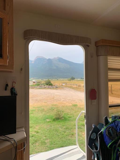 דירות Saint Ignatius Mission Mountain Camper מראה חיצוני תמונה